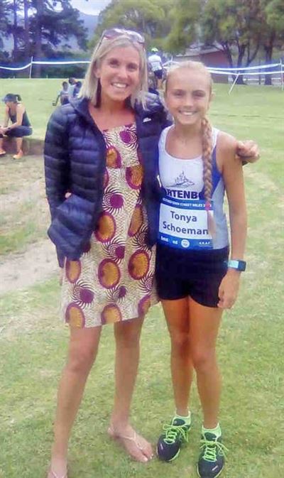 Curro-atlete deel in straatmyl