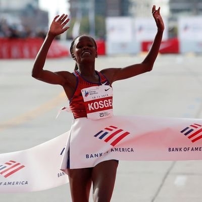 Kosgei to defend women's London Marathon title 