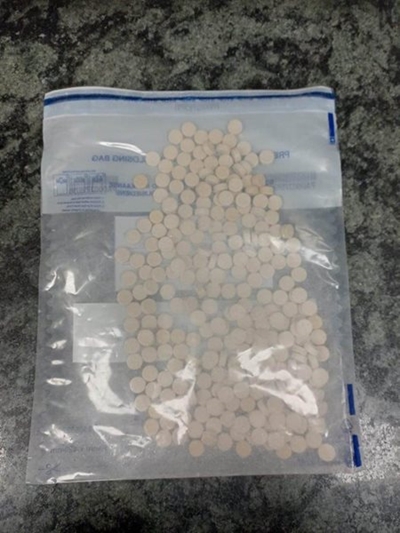 Polisie slaan toe op dwelmsmous