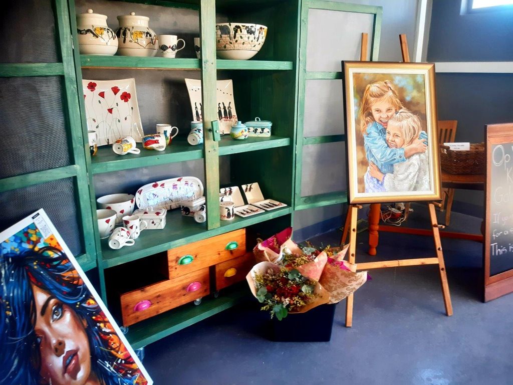 Die Geel Mossie se Opwip-feesgalery