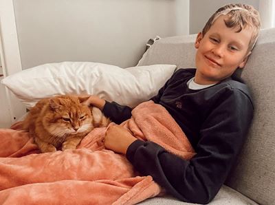 Cancer-fighting teen inspires drive to help others