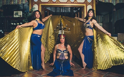 Belly dancers and cabaret at Serefé