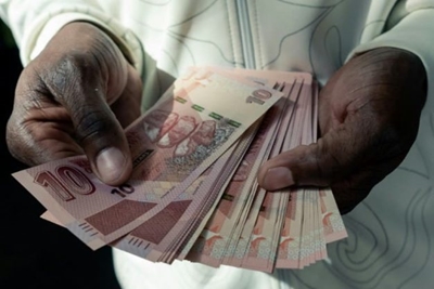 Consumers spend R6 of every R10 paying debts – just like the government
