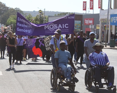 Optog teen geen geweld teen vroue en kinders trek aandag