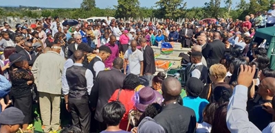 Hundreds at funeral to honour Farleigh victims