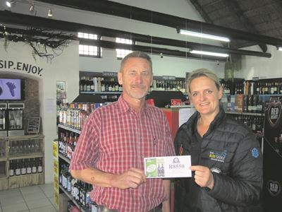 Wynveiling en skenking vir Jagersbosch