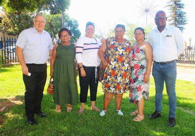 Dugmore bevraagteken Macpherson se museum-motiewe