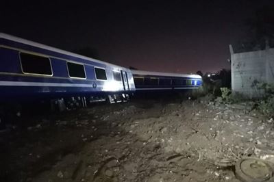 Blue train derailed at Union Station