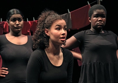 Dramaproduksies van skole ingewag