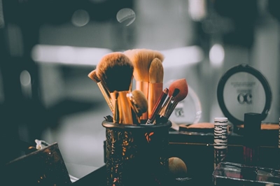 Easy remedies for common summer beauty problems