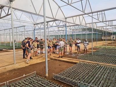Saai en Landworks stel 100 nuwe werksgeleenthede in Ierland bekend vir landboustudente