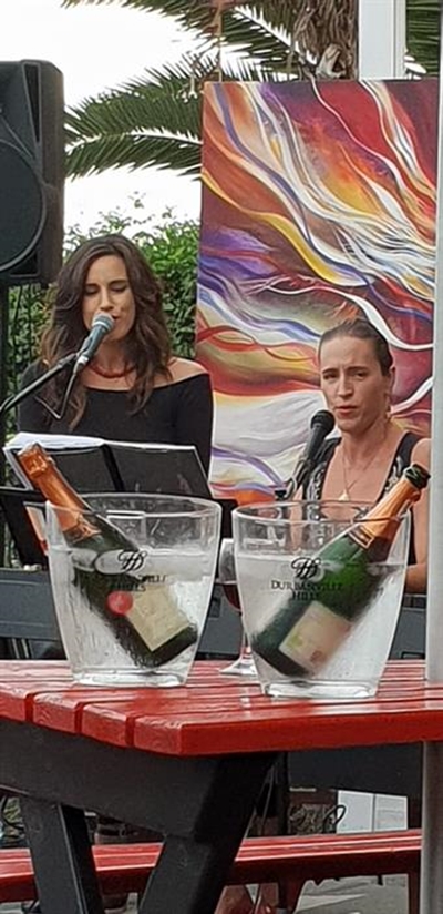 Feast of Thai, wine and song