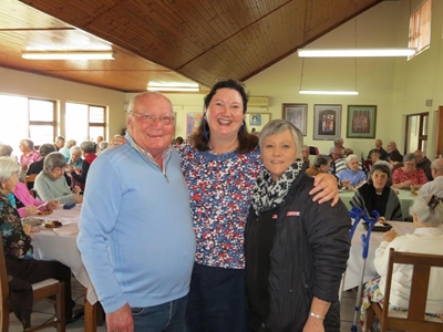 Huis Stilbaai hou Engelse teemaaltyd