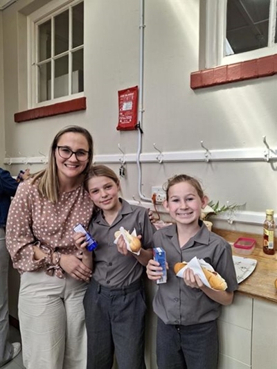 Bederfdag met speletjies en handskoene vir Laerskool Herold