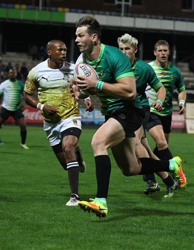 Top SA rugbyspanne op Oudtshoorn in aksie