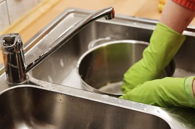 Three ways to get rid of the rust from your pots