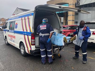 3 gunmen open fire in Richards Bay bank