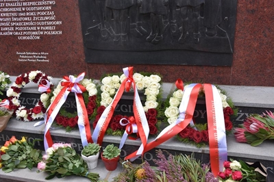 Monument bring eer aan Poolse kinders