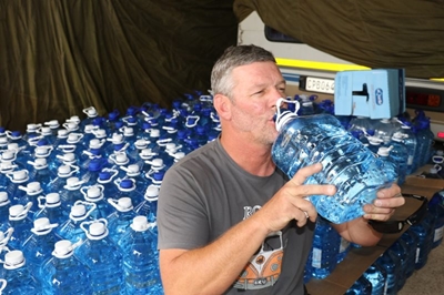 Gemeenskap staan saam teen waternood 