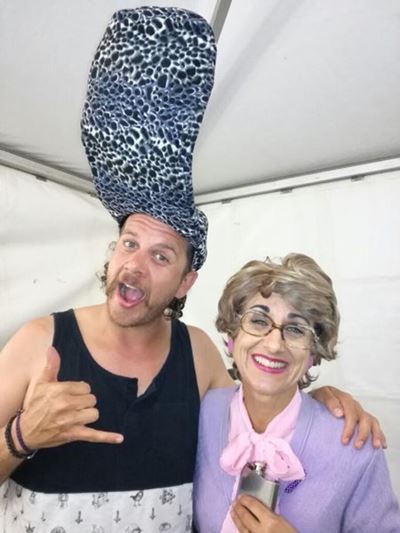 Grootste Nuwejaarsjol in Afrikaans – vanaand!