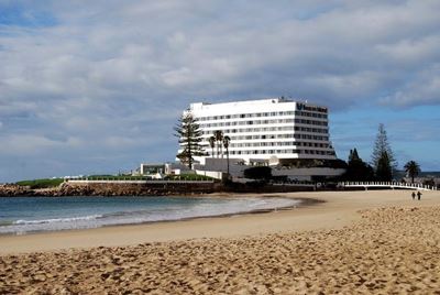 Tabloid media frenzy on shark attack