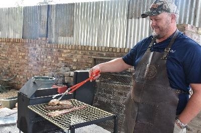 Klein Karoo op die kole: Gielie se potbrood