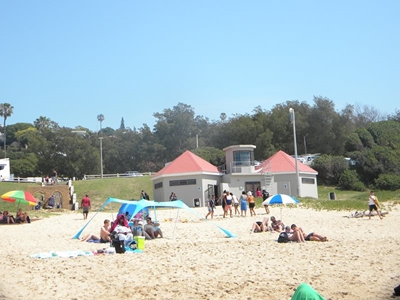 How to spot rip currents in the ocean 