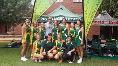 Dasse-netbal kompeteer teen die beste