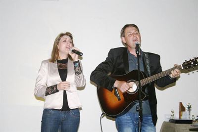 Sang egpaar bring 'n boodskap van hoop