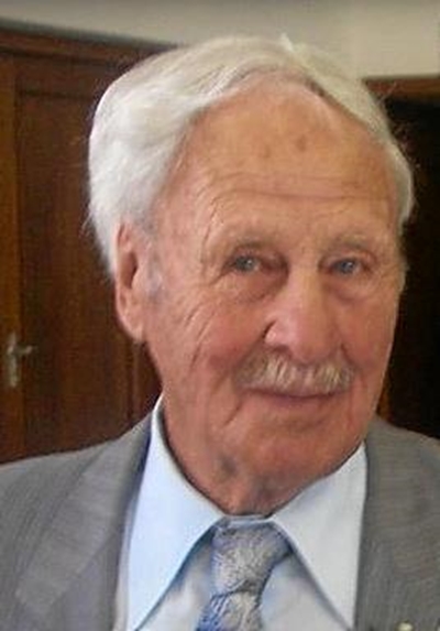 Oud-Fonteiner oorlede