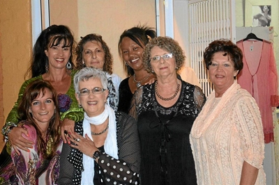 'n Gesellige aand vir 'n groep dames
