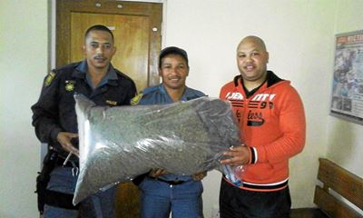 Polisie lê beslag op dagga