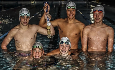 Swemmers bring medaljes huis toe
