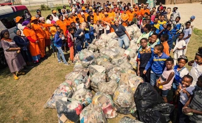 Community gets going to clean up