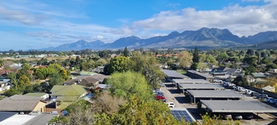 George is semifinalist in Kwêla Town of the Year!