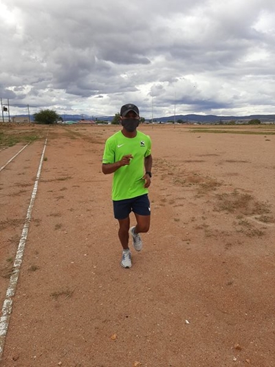 Oudtshoorn-atleet verheug om te kan draf