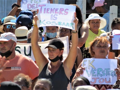Inwoners waarsku die dwelmsmouse