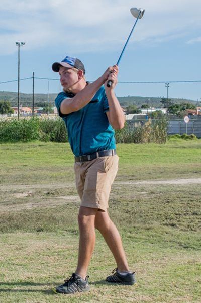 Gholfdag lok baie spelers