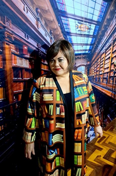 Lizz Mering twee keer op die planke by kunsteteater