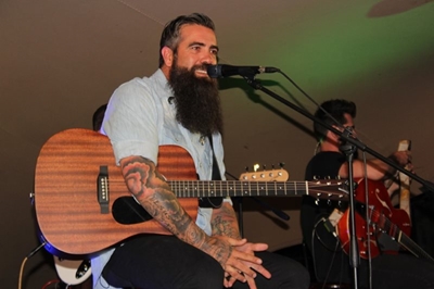 Jo Black kicked off Knysna’s summer of music