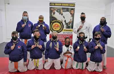 Karatekas verower 14 medaljes