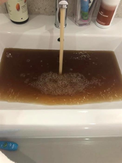 'Nothing wrong' with tea-coloured water