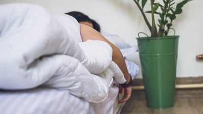 4 hours of tv per day increases risk of sleeping disorder