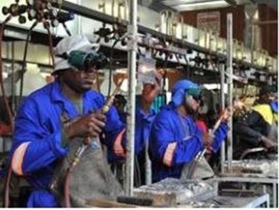 Unemployment rate increases by 1%