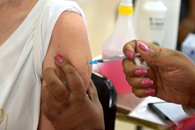 With new variants in SA, vaccine rollout must accelerate, say experts