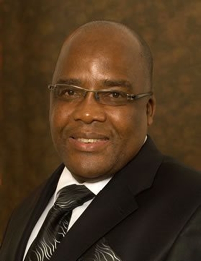 Home Affairs signs agreement to deal with backlog of asylum seekers