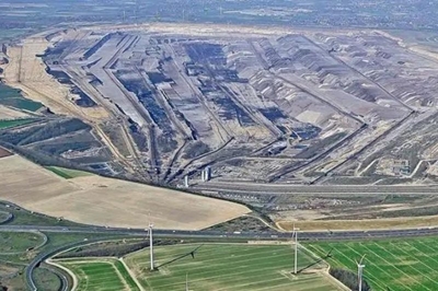 Germany not dismantling windfarms to expand coal mines