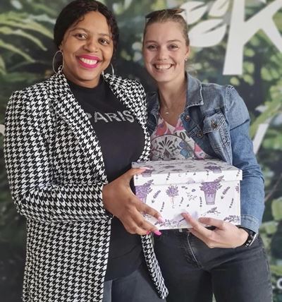 She's got Knysna and gold in her shoes!