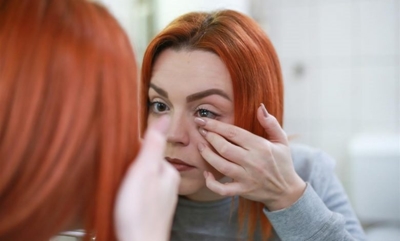 Do’s and don’ts to wearing contact lenses