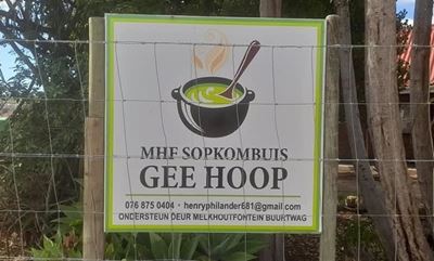 Gee Hoop-sopkombuis mik na selfonderhoudende groentetuin